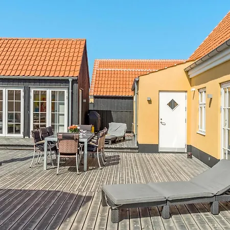 Holiday home 4 Bedroom Cozy In