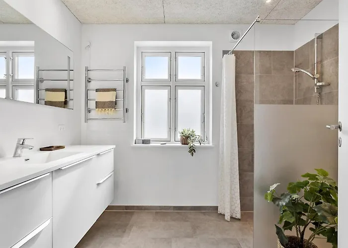 Σπίτι διακοπών 4 Bedroom Cozy In *